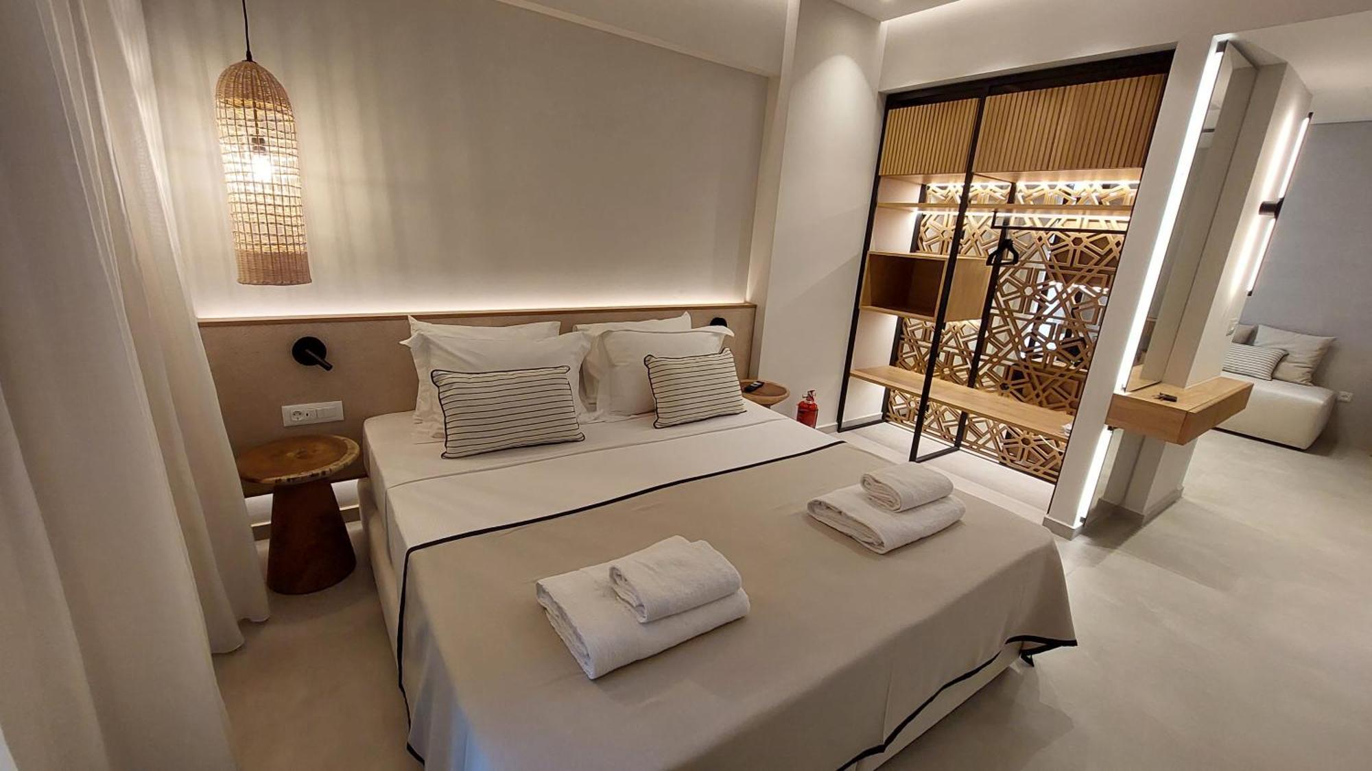 Niriides Palace Gournes Gouvon Room photo